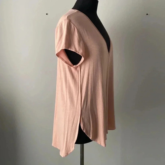 Bordeaux | V-Neck, Hi-Low T-shirt - Picture 2 of 7